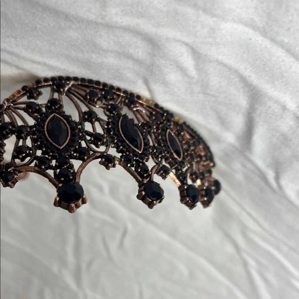 Elegant Black and Rose Gold Tiara - Picture 3 of 9